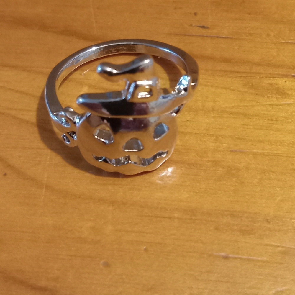 Halloween Pumpkin Ring - Picture 6 of 8